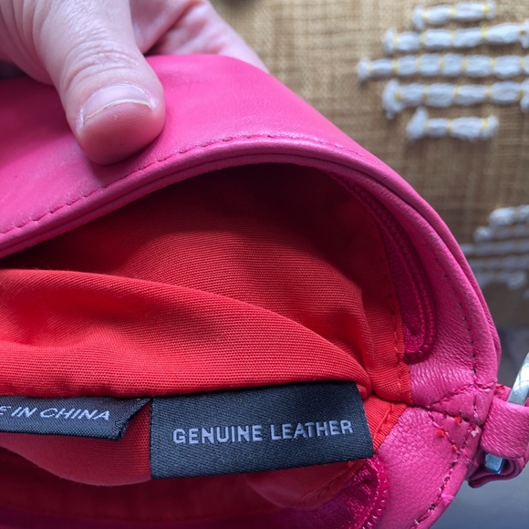 Pink Leather Express Handbag - Picture 7 of 8